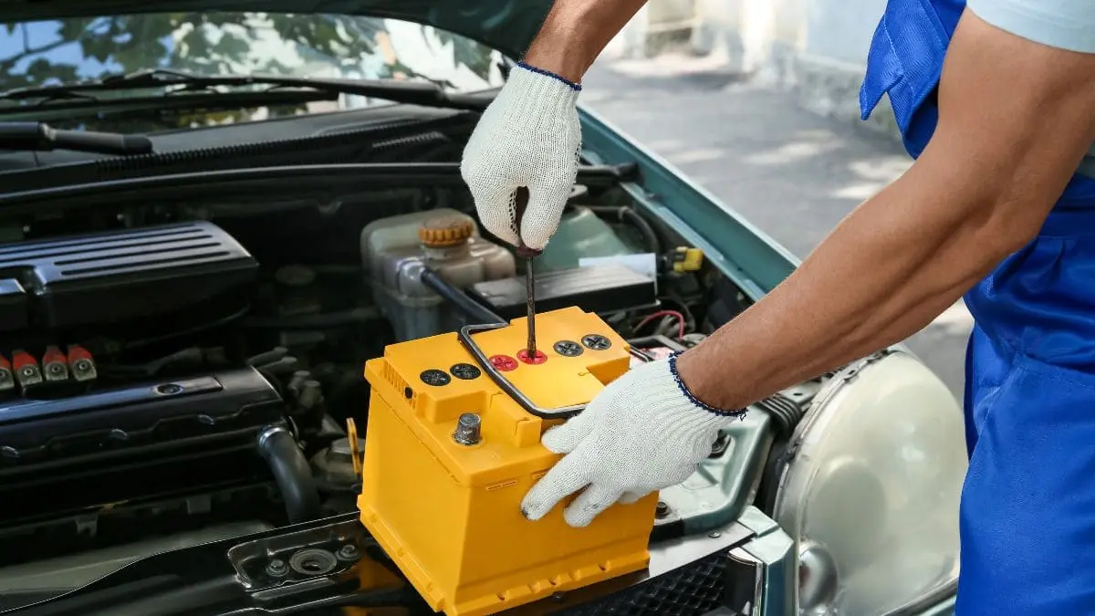 how to clean battery terminals